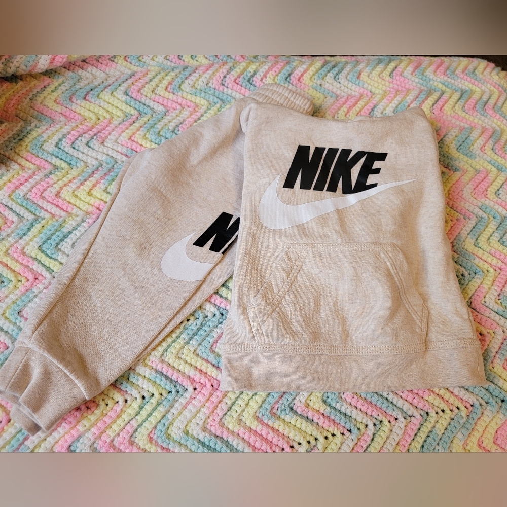 Nike Jogger Set